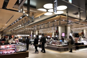 金沢駅で買う、食べる、過ごす！～金沢駅でできること徹底紹介～