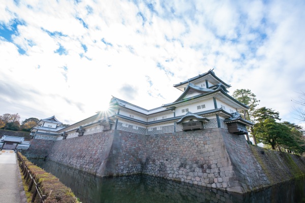 金沢城公園(約40分)