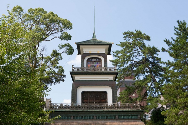 尾山神社・神門