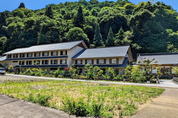 永平寺 親禅の宿 柏樹関（はくじゅかん）(14:45～)での禅体験　