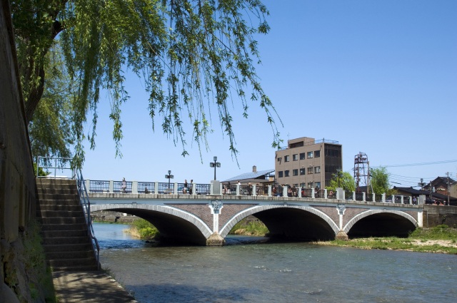 浅野川・浅野川大橋1