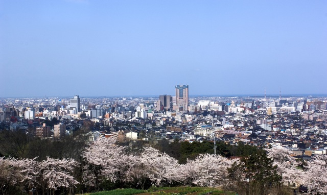 卯辰山（金沢市街を一望）1