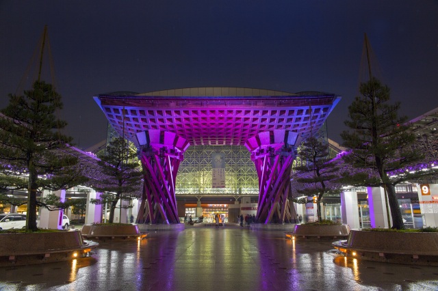 金沢駅・鼓門7
