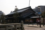 昔の薬の観光は老舗記念館へどうぞ