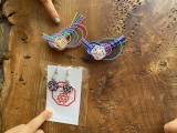 カラフルで楽しいブローチ作り♪