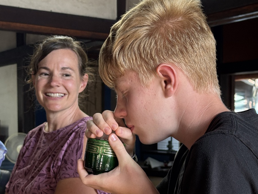 聞香体験（希少な香りを聞きます）