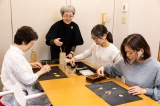 金箔ジュエリー作家がやさしく手ほどきします。