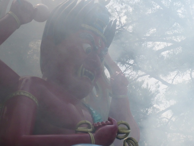 6月　愛染大祭（愛染明王像）