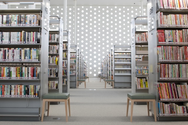一般図書コーナー(1)