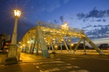 国登録有形文化財に指定されている犀川大橋