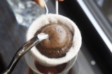 オリジナルのネルフィルターで１杯ずつネルドリップ