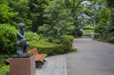 いくつもの彫刻が並ぶ