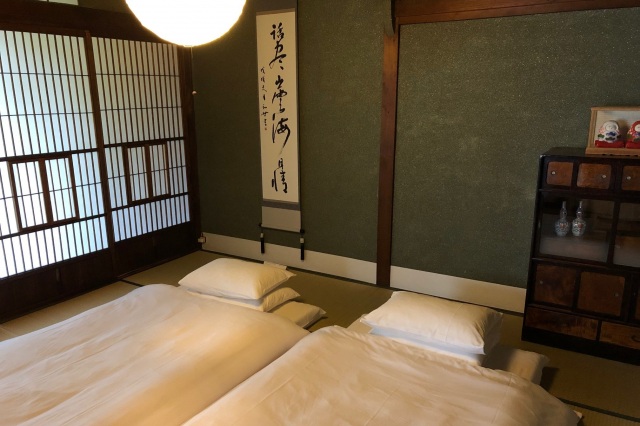 2階　寝室　布団