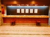 1階フロント　笑顔でお迎えいたします