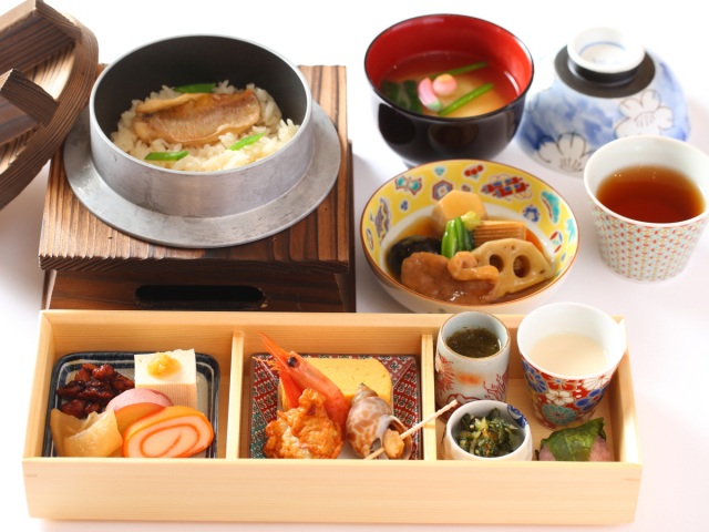「北陸づくし 釜めし御膳」