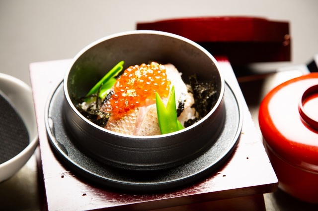 のど黒釜飯、3,300円