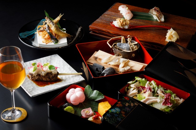 ２階席はコース料理のみ提供