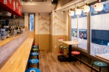 明るい店内