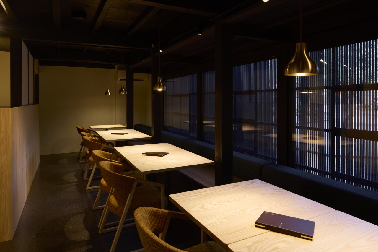 「和」をテーマとした落ち着いた雰囲気のカフェ