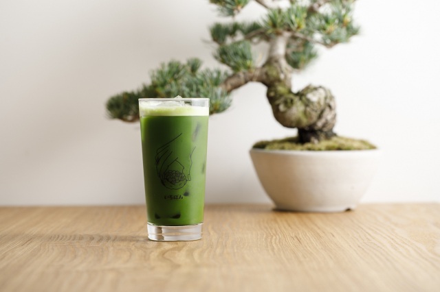 愛知・西尾の本格抹茶を使用した「抹茶割り」