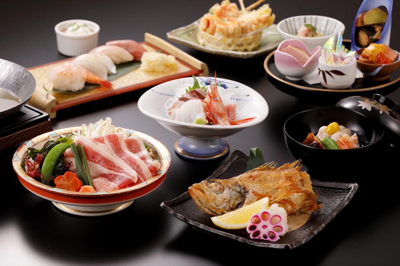 季節食材を用いたコース料理