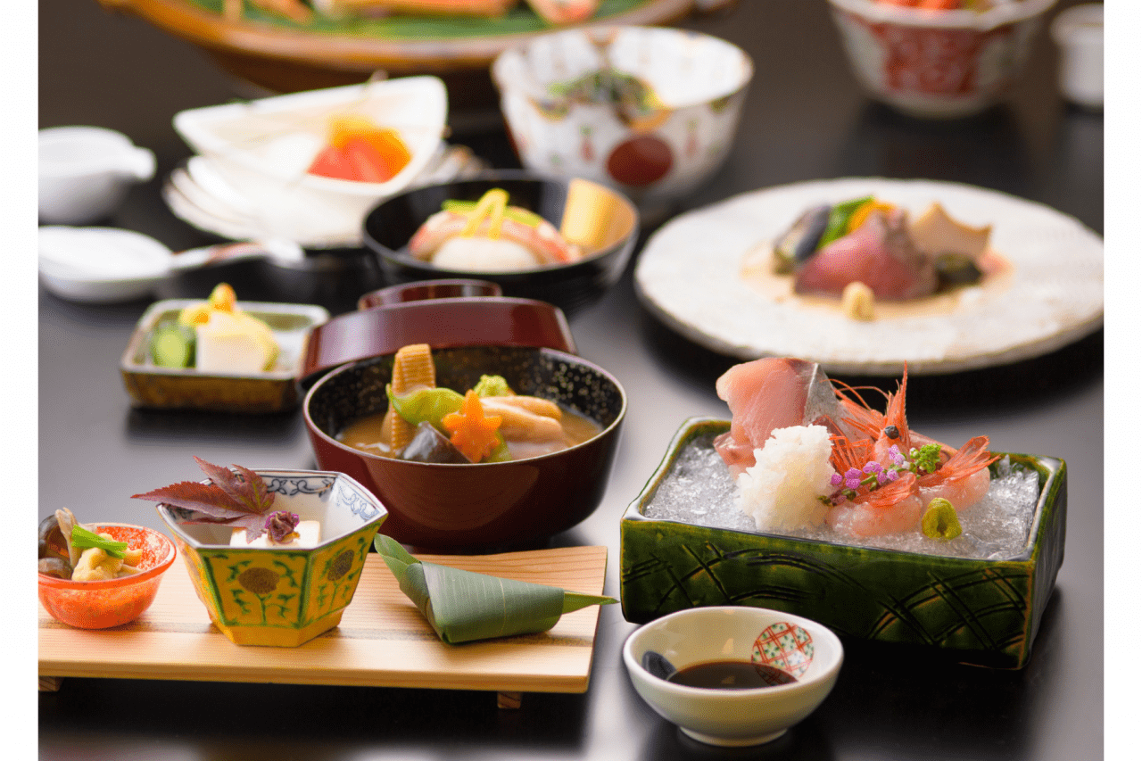 夕食会席イメージ 四季の素材にこだわり、一品一品に真心を込めた創作割烹料理